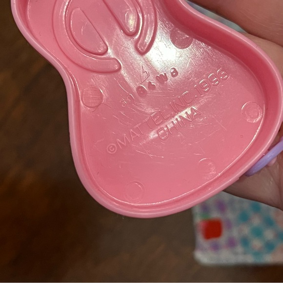 Barbie 1990’s Lot Picnic Table Barbecue Grill Food Cooler Basket Blanket Guitar - Picture 8 of 13